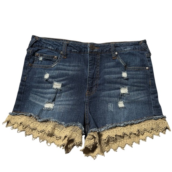 Celebrity‎ Pink Denim Shorts Distressed Crochet Trim Dark Wash Juniors Size 11 - Picture 1 of 8